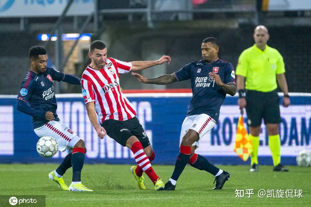 而在防守反 而在防守反